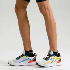 Diadora Men's Mythos Blushield Volo 3 Running Shoe- White/Black/Yellow Fluo - Regular (D) -Love Running 101.179090 C0008 CV