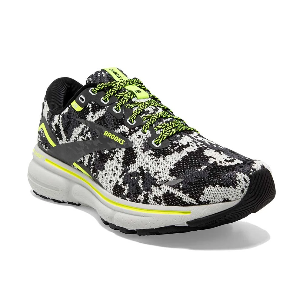 BROOKS Women's Ghost 15 Camo Running Shoe - Black/Ebony/Nightlife - Regular (B) 2 BROOKS Women's Ghost 15 Camo Running Shoe - Black/Ebony/Nightlife - Regular (B) - Image 2