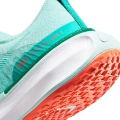 Women's Nike Invincible Run 3 Running Shoe- Jade Ice/White-Clear Jade-Malachite - Regular (B) -Love Running AURORA DR2660 300 PHSYD002 2000