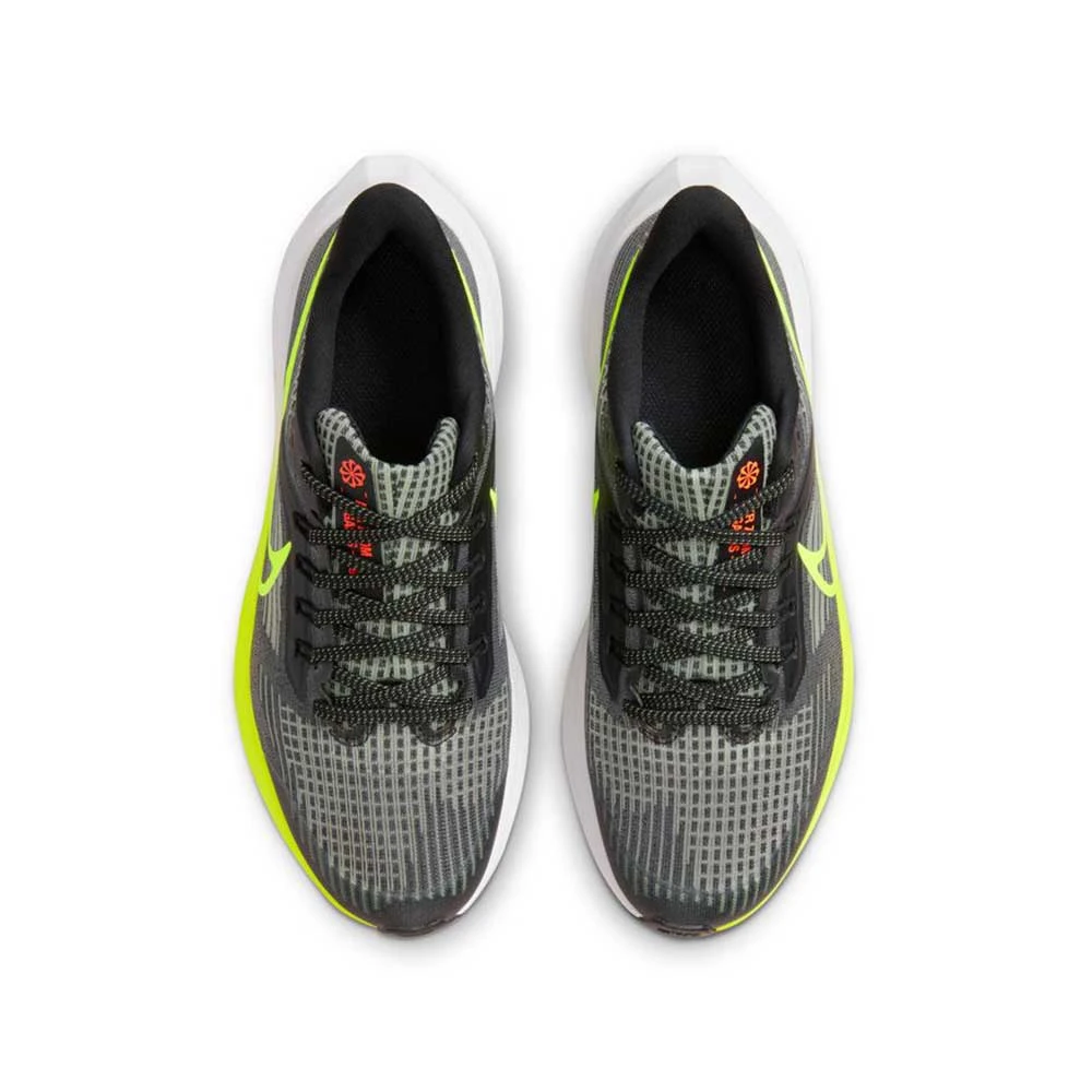 Nike Youth Pegasus 39 Running Shoe- Black/Volt/Barely Volt 3 Nike Youth Pegasus 39 Running Shoe- Black/Volt/Barely Volt - Image 3