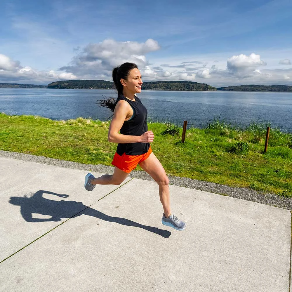 Topo Athletic Women's Phantom 3 Running Shoe - Grey/Stone- Regular (B) 6 Topo Athletic Women's Phantom 3 Running Shoe - Grey/Stone- Regular (B) - Image 6