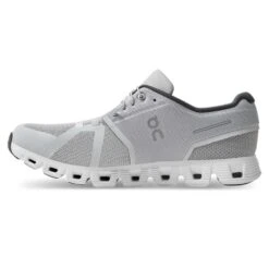 On Running Men's Cloud 5 Running Shoe- Glacier/White - Regular (D) -Love Running webimage 75eca24f c2c2 4bb2 8460 f96667ed21da